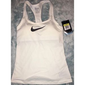 Nike Tank Top w/ built in sports bra